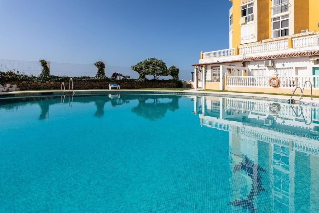 La Vie Est Belle Apartment